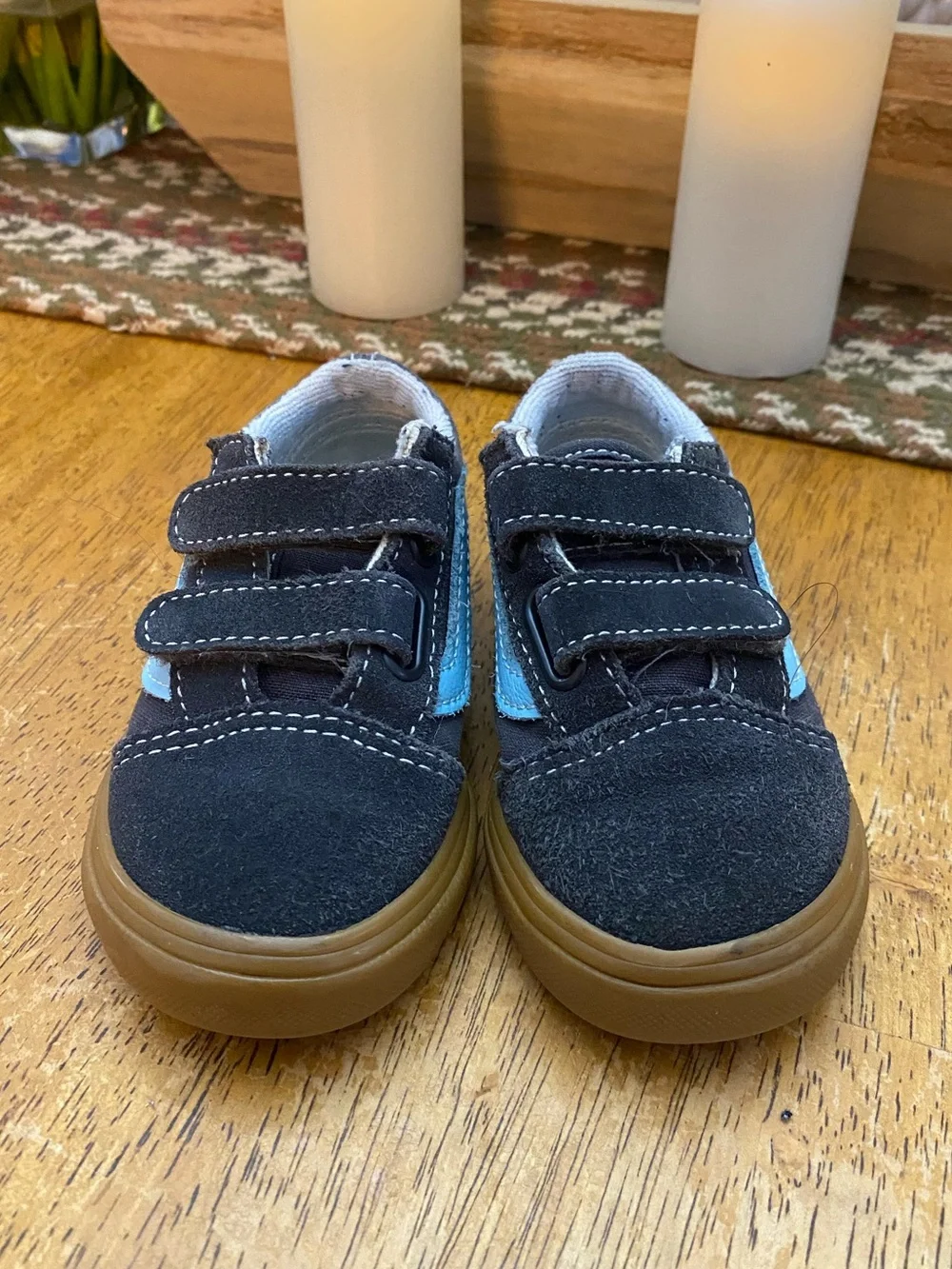 Adorable Vans Old Skool V Shoes…Toddler size 6